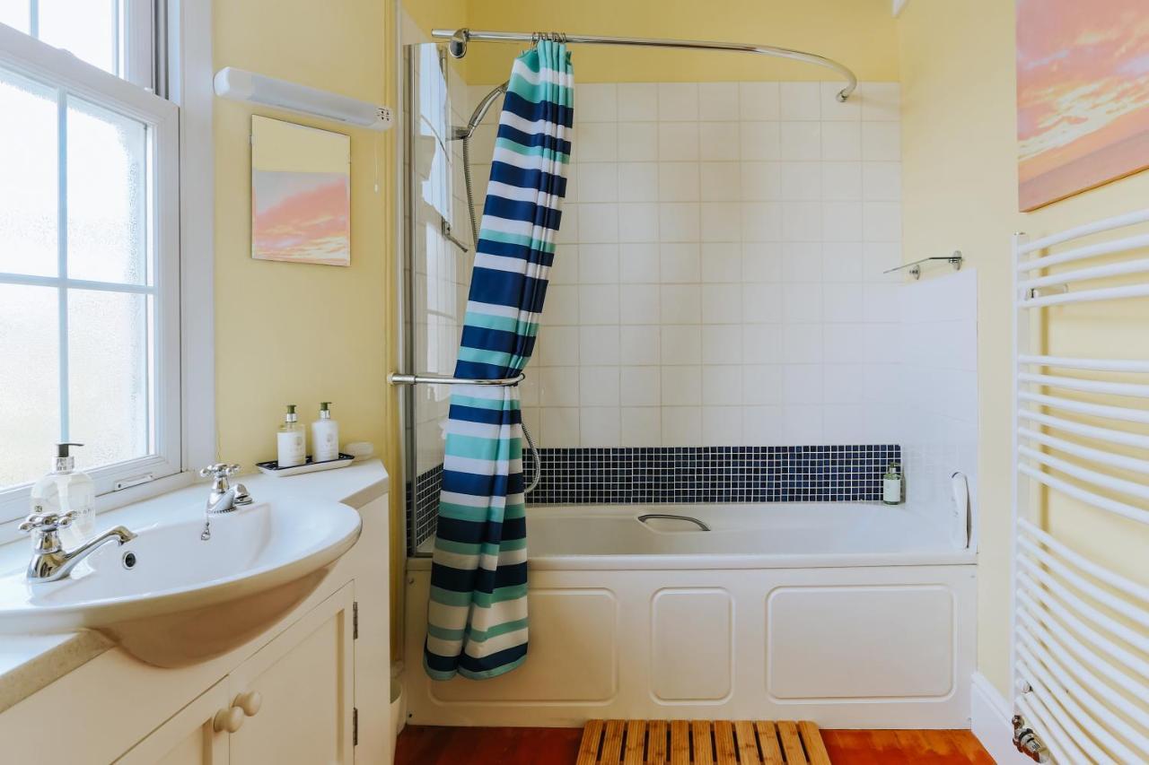 Ivy House Cornwall B&B 세인트오스틀 외부 사진